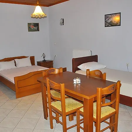 Kostas & Despina Apartman Lídia