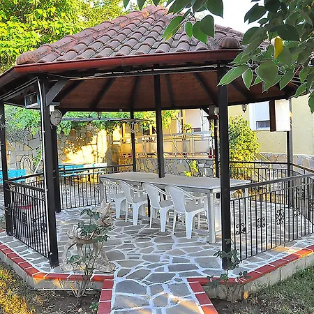 Kostas & Despina Lidia