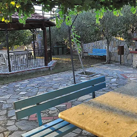 Kostas & Despina * Lidia