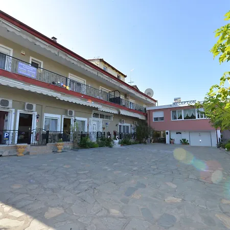 Kostas & Despina شقة