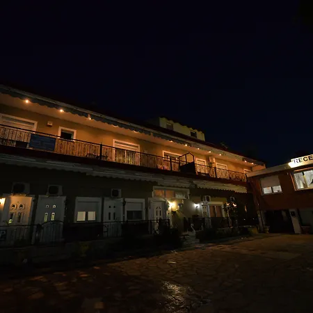 Kostas & Despina شقة *